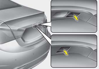  To open the trunk, press the trunk unlock button for more than 1 second on